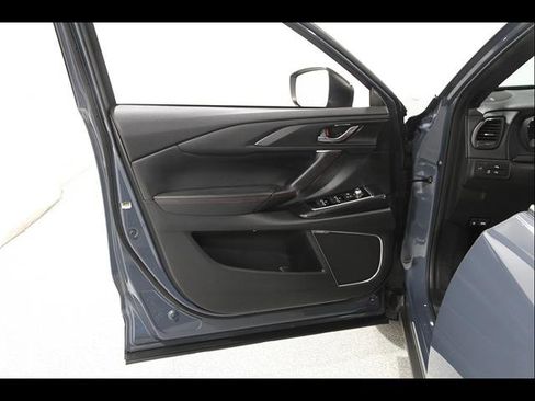 Used 2023 MAZDA CX-9 Carbon Edition AWD/4WD image 4
