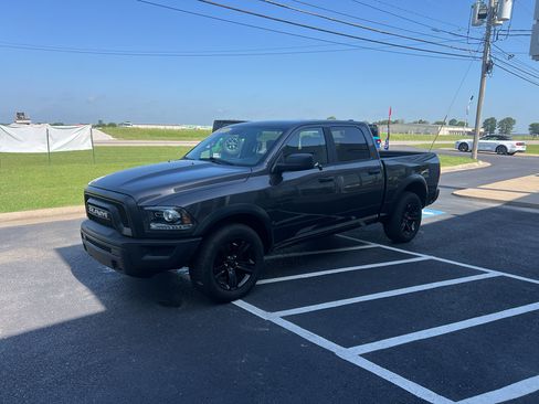 Used 2024 RAM 1500 Warlock RWD image 3
