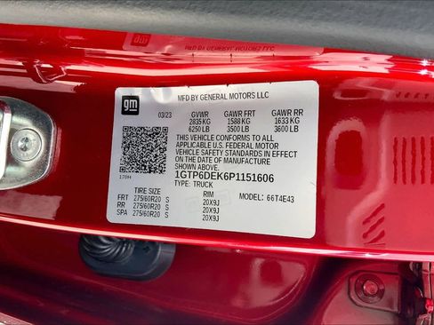 Used 2023 GMC Canyon AT4 w/ Canyon Safety Plus Package image 20