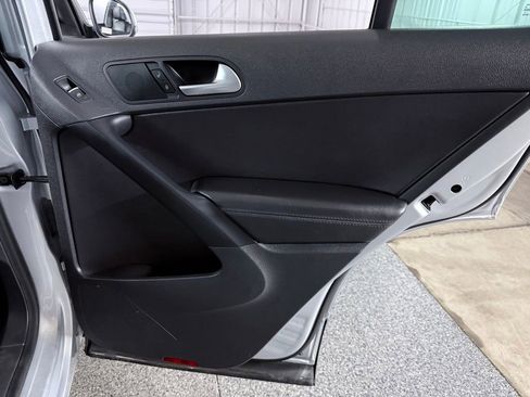 Used 2017 Volkswagen Tiguan Wolfsburg Edition AWD/4WD image 22