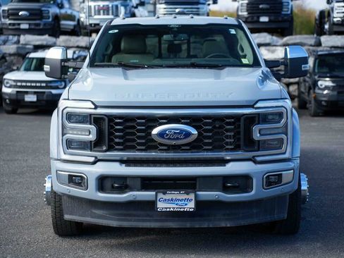 Used 2025 Ford F450 Platinum w/ Platinum Plus Package AWD/4WD image 2