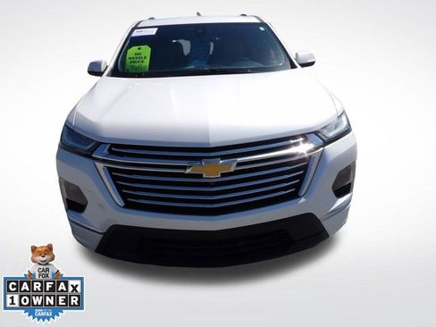 Used 2023 Chevrolet Traverse Premier w/ LPO, Floor Liner Package AWD/4WD image 2