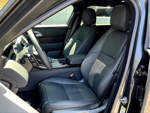 New 2026 Land Rover Range Rover Velar Dynamic SE image 9