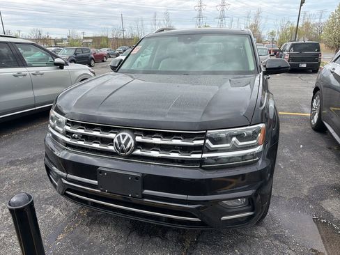 Used 2019 Volkswagen Atlas SEL R-Line image 2