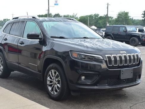 Used 2021 Jeep Cherokee Latitude Plus AWD/4WD image 10
