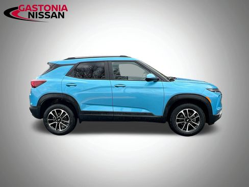 Used 2025 Chevrolet TrailBlazer LT image 10