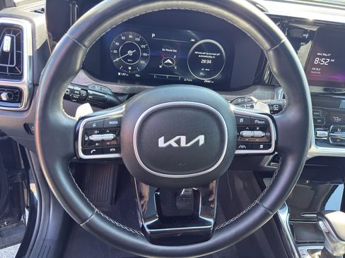 Used 2023 Kia Sorento SX Prestige AWD/4WD image 16