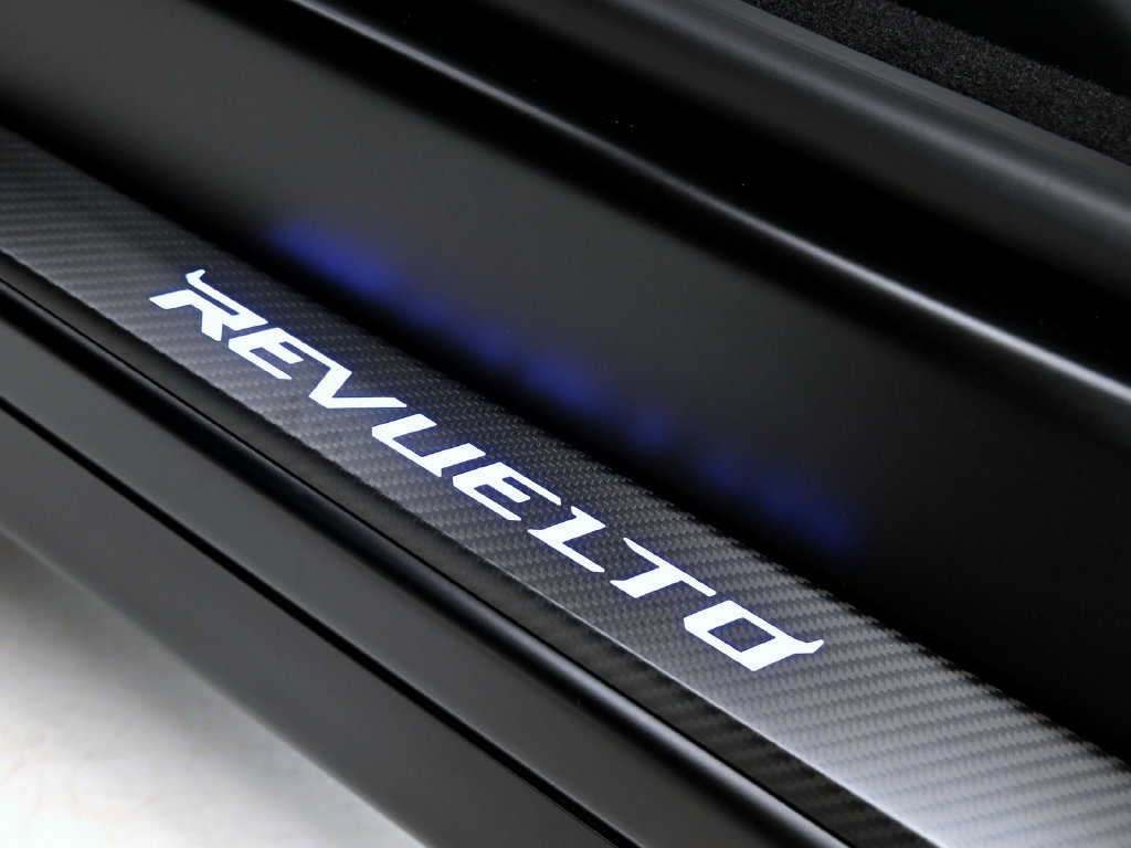 Used 2026 Lamborghini Revuelto AWD/4WD image 43