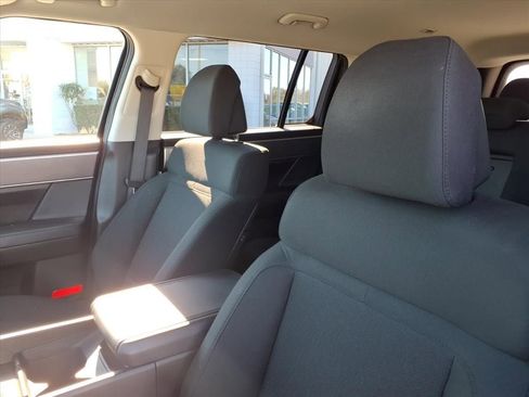 Used 2025 Hyundai Santa Fe SE image 18