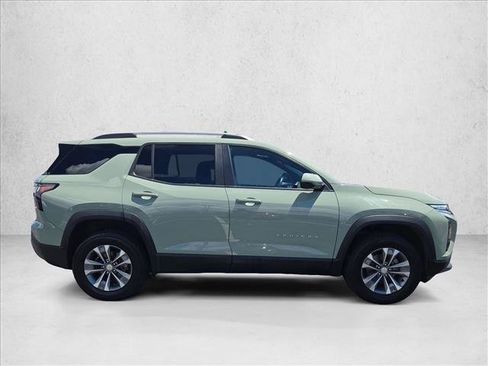 Certified 2025 Chevrolet Equinox LT w/ Convenience Package II FWD image 4