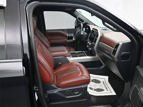 Used 2022 Ford F350 Platinum image 16
