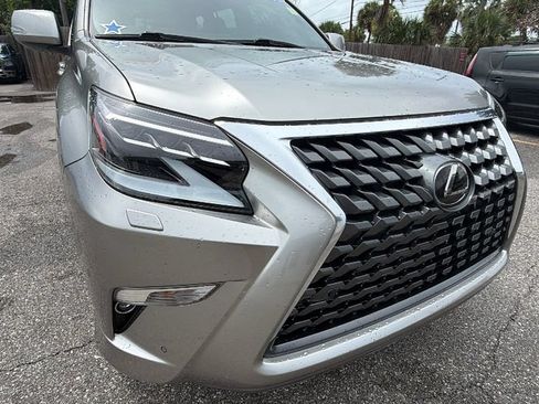 Used 2023 Lexus GX 460 Premium AWD/4WD image 9