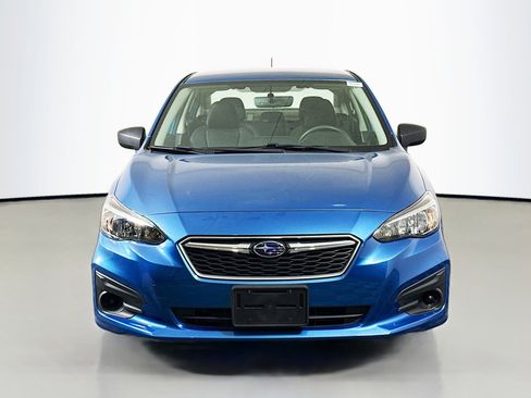 Used 2017 Subaru Impreza 2.0i image 2