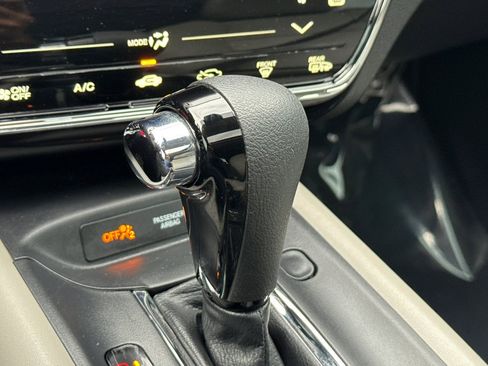 Certified 2022 Honda HR-V EX image 18