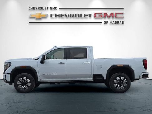 New 2026 GMC Sierra 2500 Denali w/ Denali Reserve Package AWD/4WD image 6