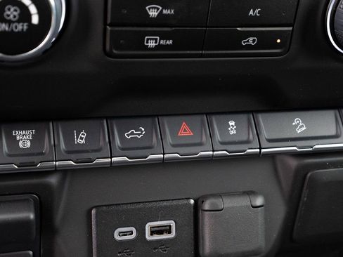 New 2025 Chevrolet Silverado 2500 W/T image 21