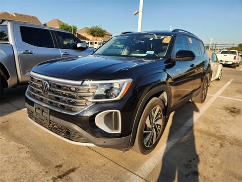 Used 2024 Volkswagen Atlas SE FWD image 3
