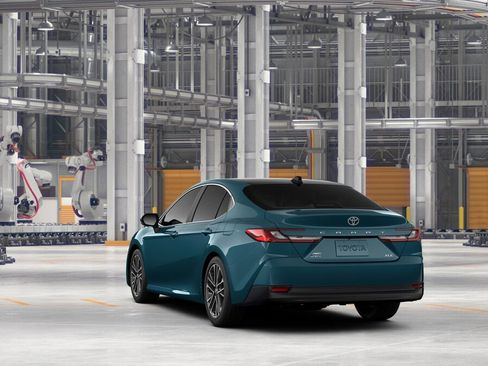 New 2026 Toyota Camry XLE AWD/4WD image 7