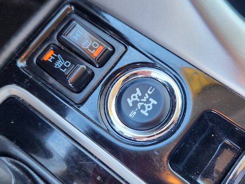 Used 2024 Mitsubishi Eclipse Cross SE image 16