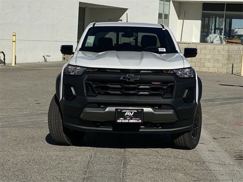 Used 2026 Chevrolet Colorado Trail Boss image 2