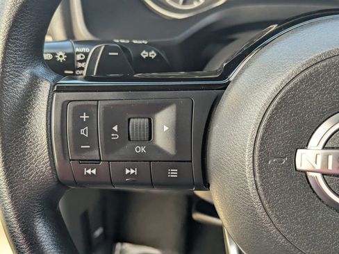 Certified 2023 Nissan Rogue SV image 26
