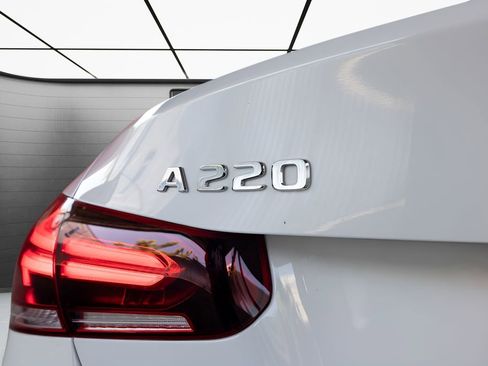 Used 2021 Mercedes-Benz A 220 image 18