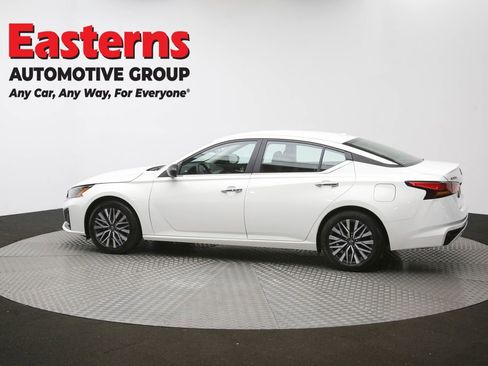 Used 2025 Nissan Altima 2.5 SV image 62