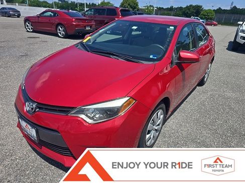 Used 2015 Toyota Corolla LE FWD image 1