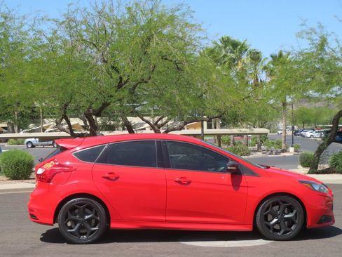 Used 2013 Ford Focus ST FWD image 3