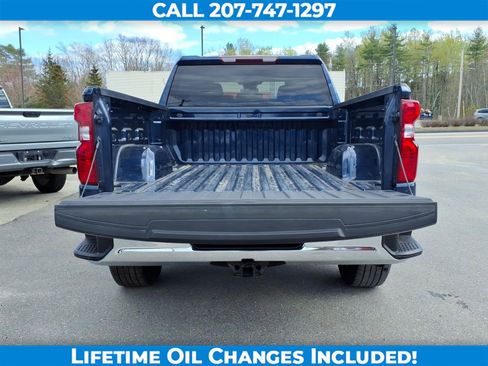 Used 2023 Chevrolet Silverado 1500 LT AWD/4WD image 6