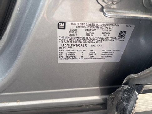 Used 2025 Buick Envision Sport Touring AWD/4WD image 23