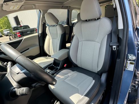 Used 2024 Subaru Forester Premium AWD/4WD image 17