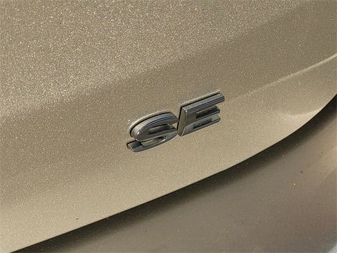 Used 2018 Ford Focus SE image 8