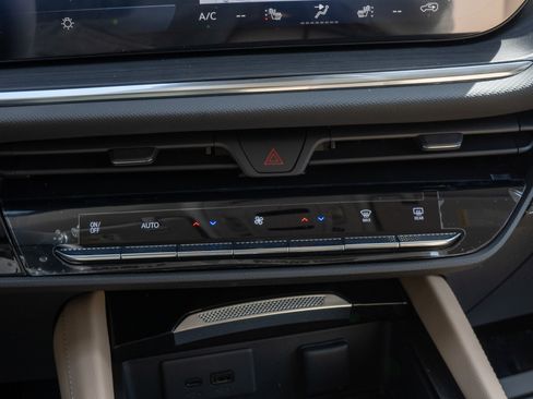 New 2026 Buick Envision Preferred AWD/4WD image 14