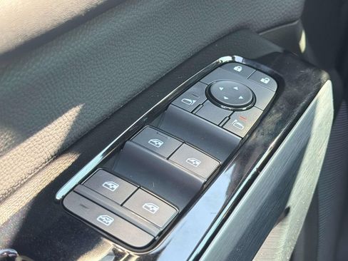 New 2026 Nissan Pathfinder SL FWD image 22