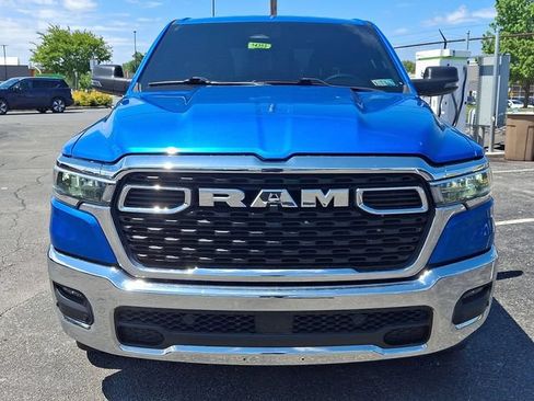 Used 2025 RAM 1500 Big Horn AWD/4WD image 2