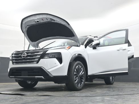 New 2026 Nissan Rogue Platinum AWD/4WD image 42