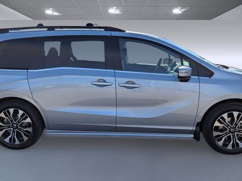 New 2026 Honda Odyssey Elite image 8