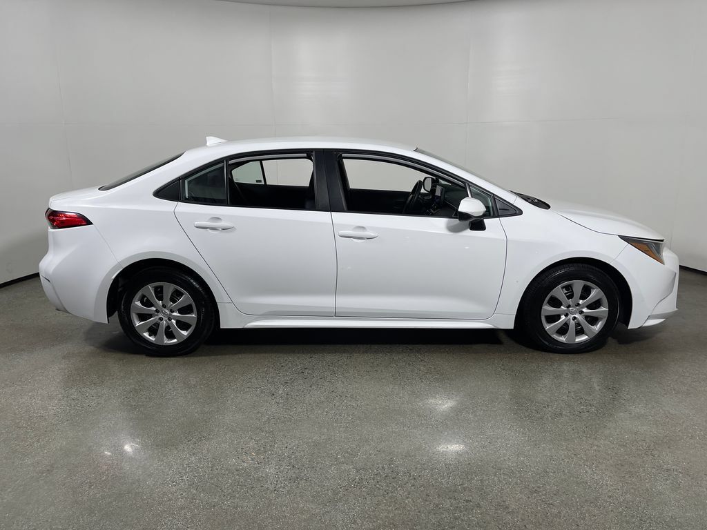 Certified 2024 Toyota Corolla LE FWD image 2