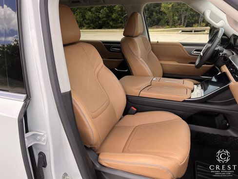 Used 2025 INFINITI QX80 Luxe w/ Cargo Package AWD/4WD image 27