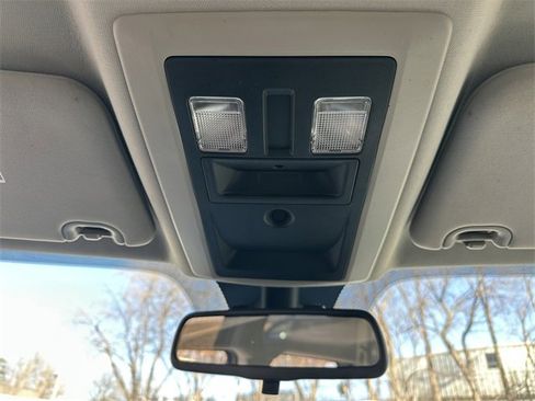 Used 2013 RAM 2500 Tradesman w/ Chrome Appearance Group image 32