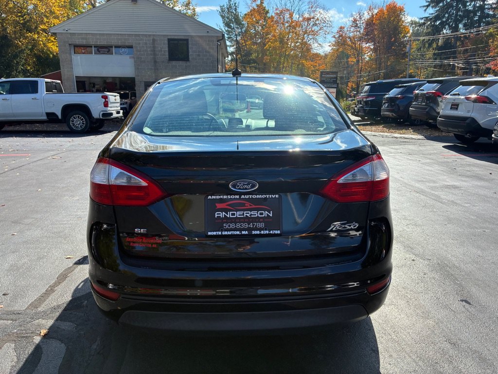 Used 2016 Ford Fiesta SE FWD image 10