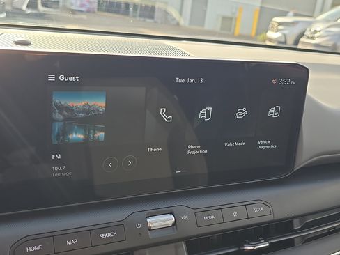 Certified 2025 Kia K4 LX image 24