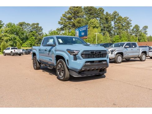 New 2026 Toyota Tacoma TRD Sport image 3