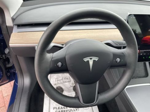 Used 2023 Tesla Model 3 Standard Range RWD image 18