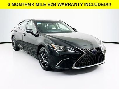 Used 2022 Lexus ES 300h w/ Premium Package