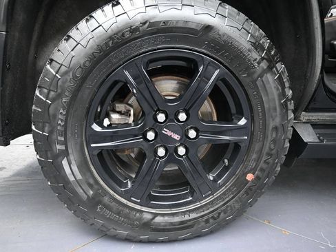 Used 2021 GMC Acadia AT4 w/ LPO, 'HIT The Road' Package AWD/4WD image 35