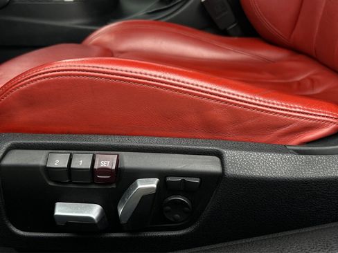 Used 2016 BMW M4 Convertible RWD image 40