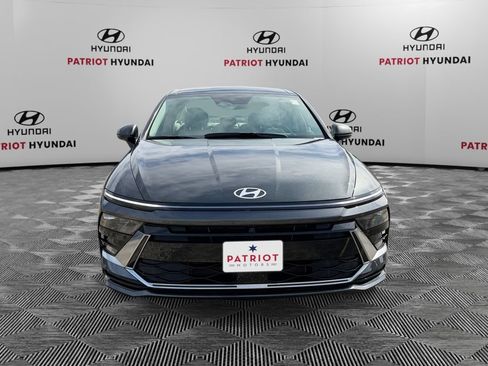 Certified 2025 Hyundai Sonata Limited FWD image 8