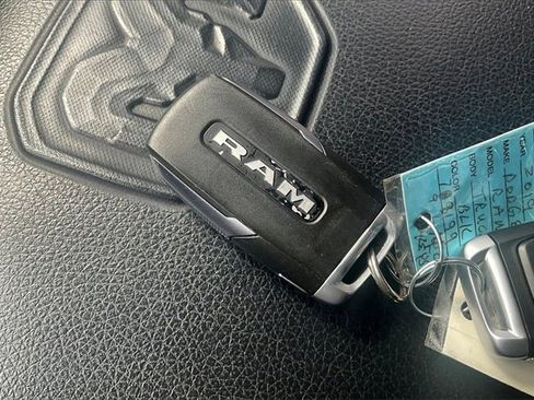 Used 2019 RAM 1500 Laramie image 11